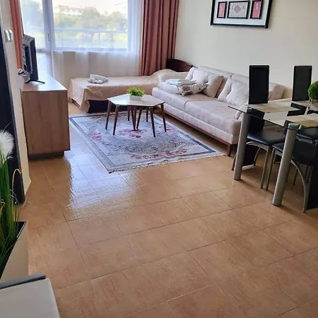 公寓 Golden Maria Yalta Complex