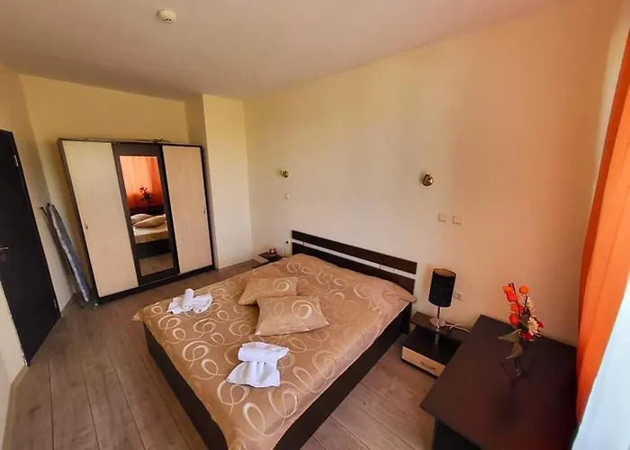 Golden Maria Yalta Complex * غولدن ساندز