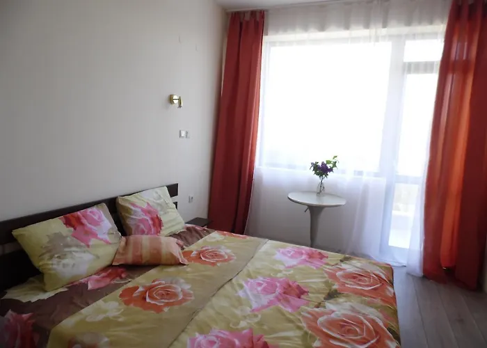 Golden Maria Yalta Complex غولدن ساندز