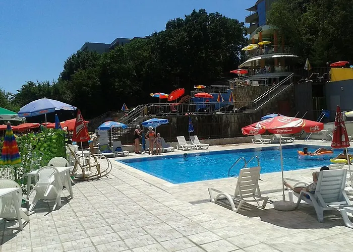 Golden Maria Yalta Complex غولدن ساندز