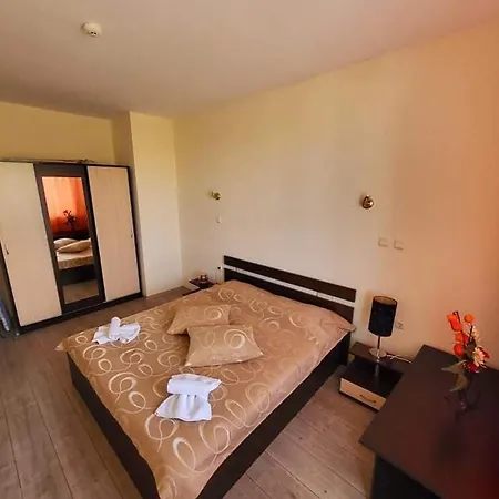 Golden Maria Yalta Complex * غولدن ساندز