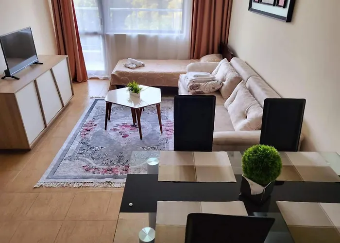 Golden Maria Yalta Complex *